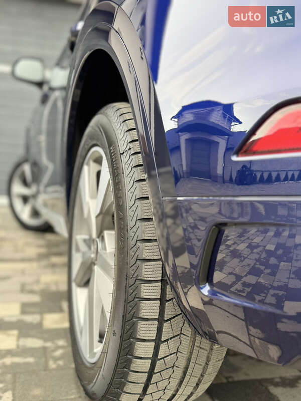 Внедорожник / Кроссовер Audi Q5 2022 в Дрогобыче