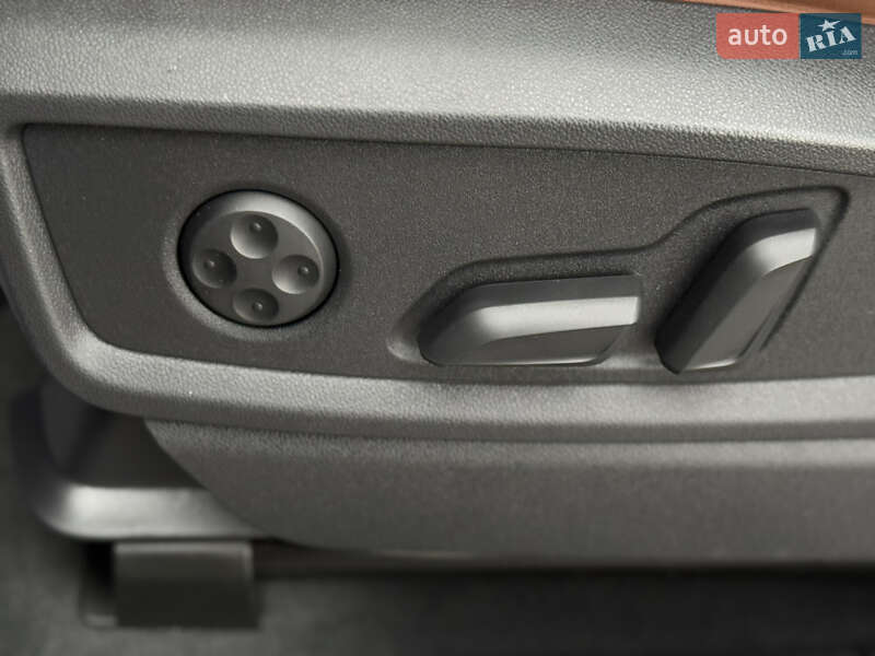 Внедорожник / Кроссовер Audi Q5 2022 в Дрогобыче