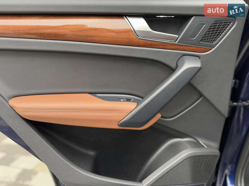 Внедорожник / Кроссовер Audi Q5 2022 в Дрогобыче