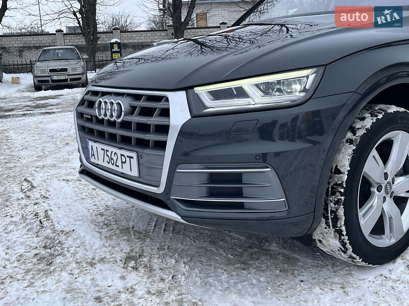 Позашляховик / Кросовер Audi Q5 2017 в Києві