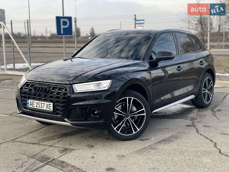 Внедорожник / Кроссовер Audi Q5 2017 в Днепре