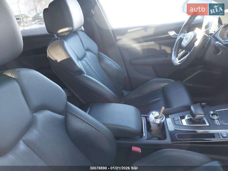 Внедорожник / Кроссовер Audi Q5 2019 в Ровно фото 5 Внедорожник / Кроссовер Audi Q5 2019 в Ровно