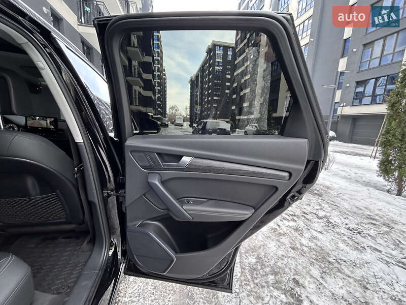 Внедорожник / Кроссовер Audi Q5 2020 в Ивано-Франковске