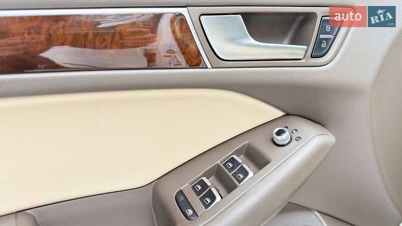 Внедорожник / Кроссовер Audi Q5 2015 в Львове