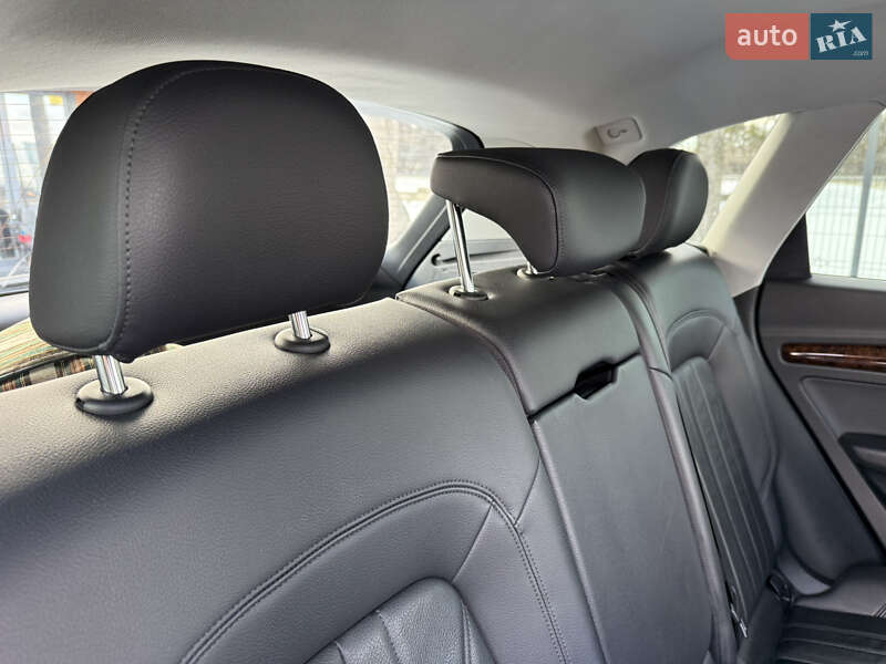 Внедорожник / Кроссовер Audi Q5 2017 в Стрые