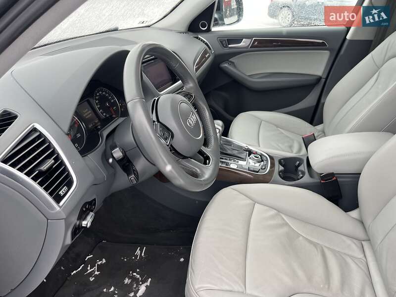 Внедорожник / Кроссовер Audi Q5 2015 в Дубно