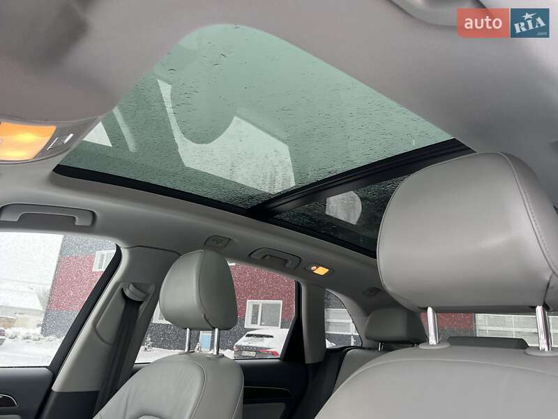 Внедорожник / Кроссовер Audi Q5 2015 в Дубно