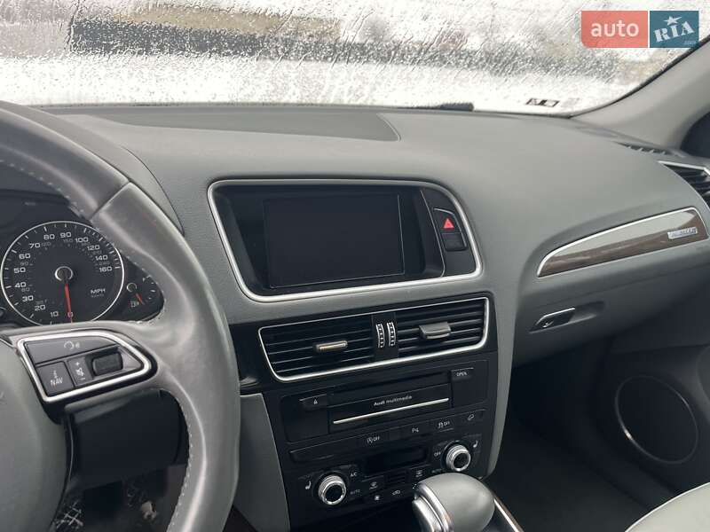 Внедорожник / Кроссовер Audi Q5 2015 в Дубно