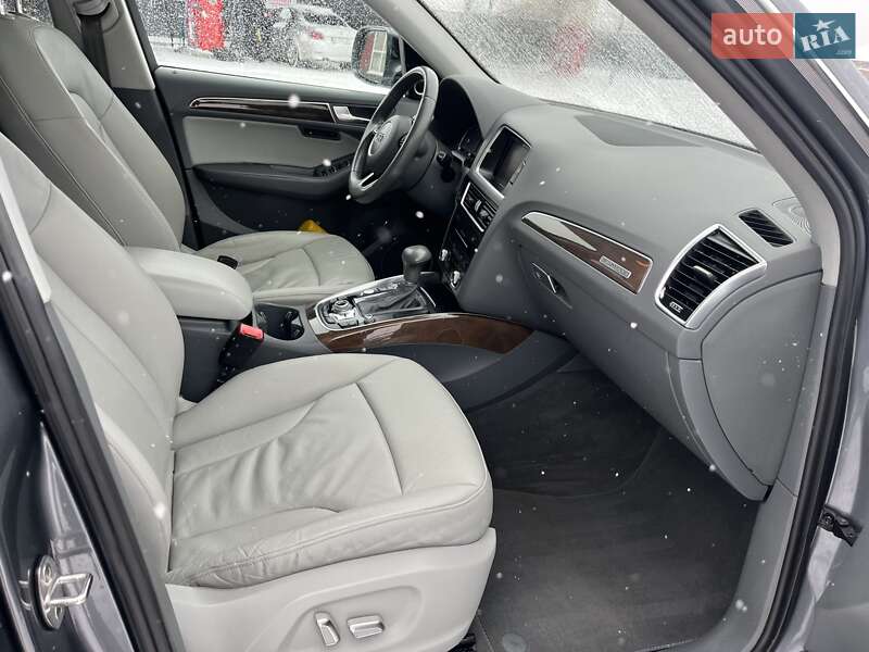 Внедорожник / Кроссовер Audi Q5 2015 в Дубно