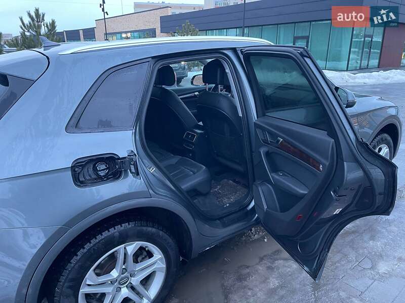 Внедорожник / Кроссовер Audi Q5 2017 в Хмельницком