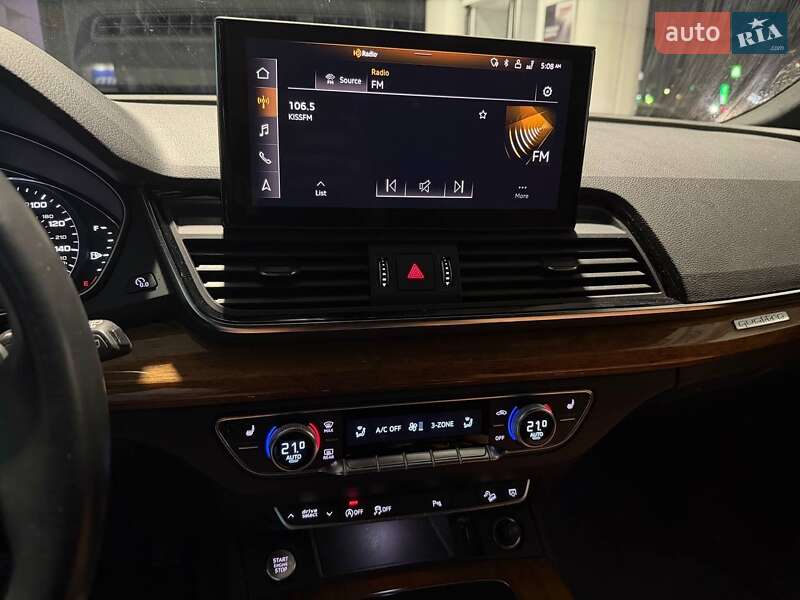 Внедорожник / Кроссовер Audi Q5 2023 в Киеве