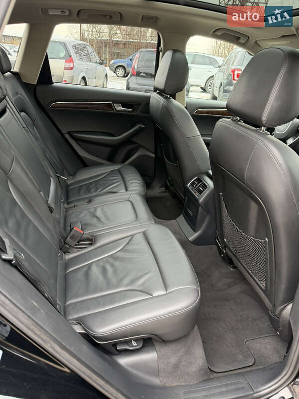 Позашляховик / Кросовер Audi Q5 2010 в Львові