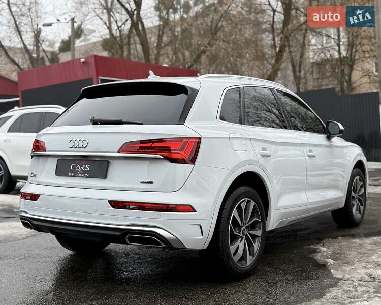 Позашляховик / Кросовер Audi Q5 2021 в Києві фото 12 Позашляховик / Кросовер Audi Q5 2021 в Києві