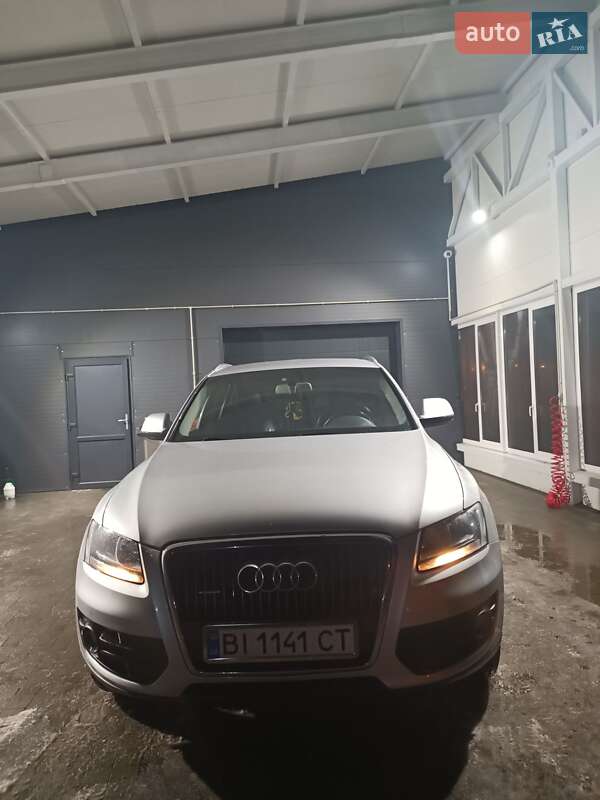 Позашляховик / Кросовер Audi Q5 2011 в Кременчуці фото 3 Позашляховик / Кросовер Audi Q5 2011 в Кременчуці