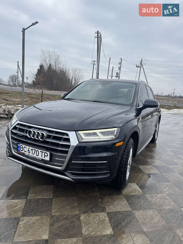 Позашляховик / Кросовер Audi Q5 2018 в Самборі