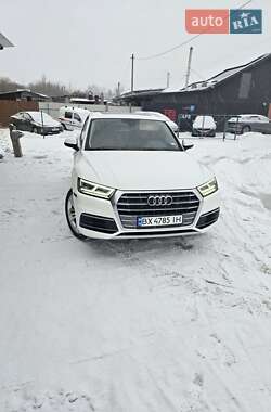 Внедорожник / Кроссовер Audi Q5 2017 в Шепетовке