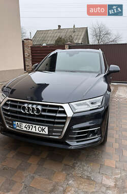 Внедорожник / Кроссовер Audi Q5 2019 в Днепре