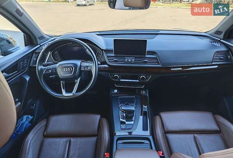 Позашляховик / Кросовер Audi Q5 2019 в Вінниці