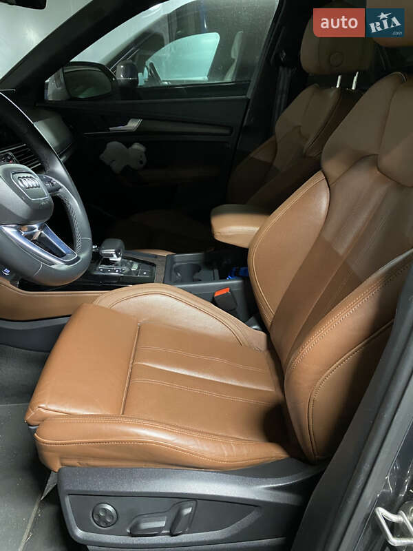 Внедорожник / Кроссовер Audi Q5 2023 в Житомире