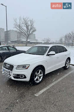 Позашляховик / Кросовер Audi Q5 2016 в Києві