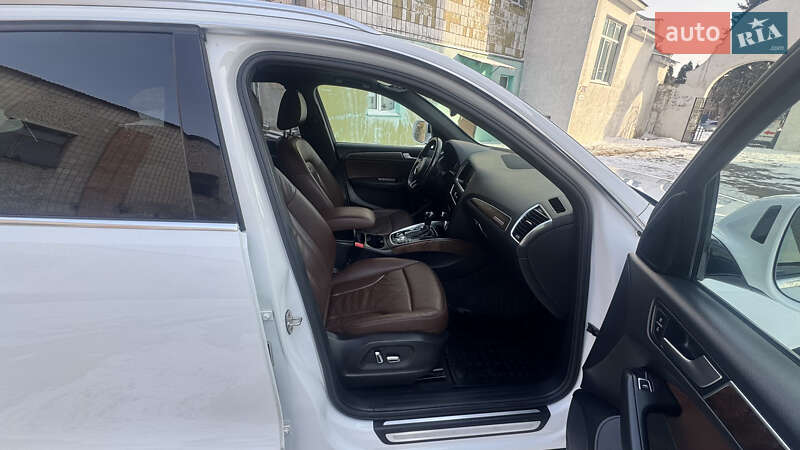Внедорожник / Кроссовер Audi Q5 2015 в Дубно