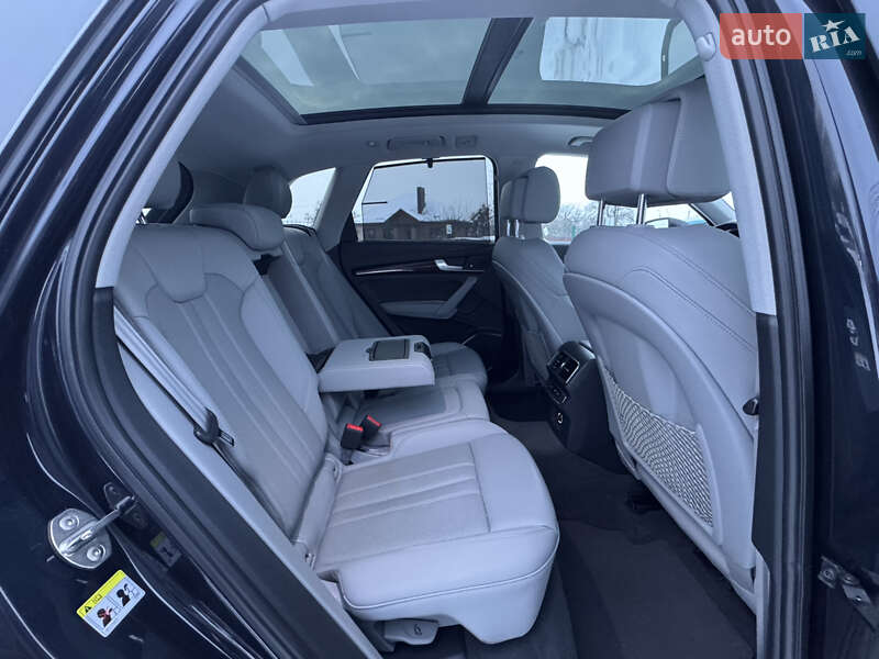 Позашляховик / Кросовер Audi Q5 2017 в Луцьку фото 29 Позашляховик / Кросовер Audi Q5 2017 в Луцьку
