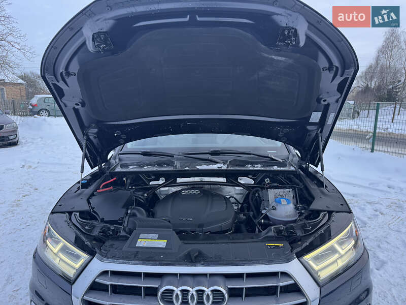 Позашляховик / Кросовер Audi Q5 2017 в Луцьку фото 45 Позашляховик / Кросовер Audi Q5 2017 в Луцьку