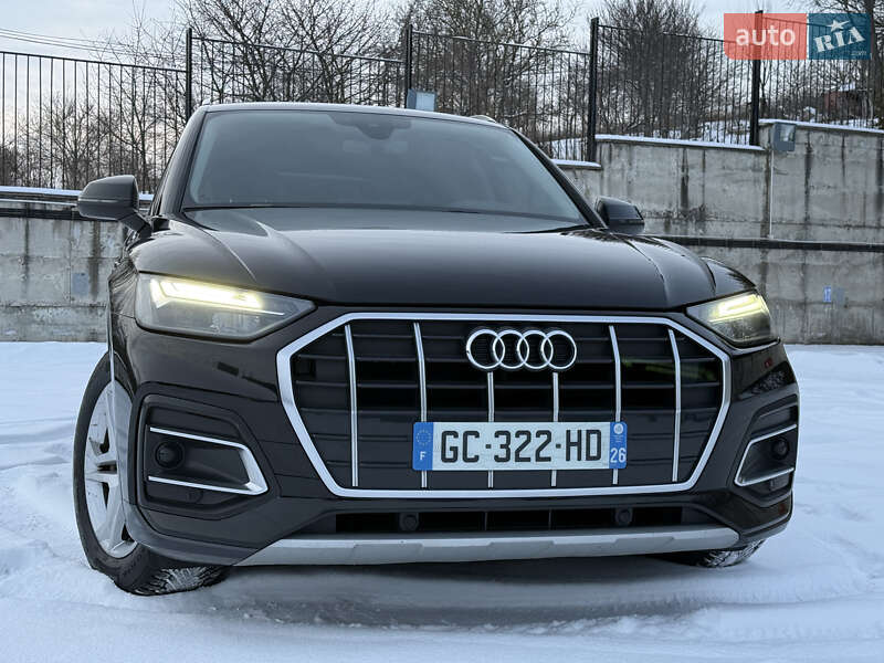 Позашляховик / Кросовер Audi Q5 2022 в Рівному