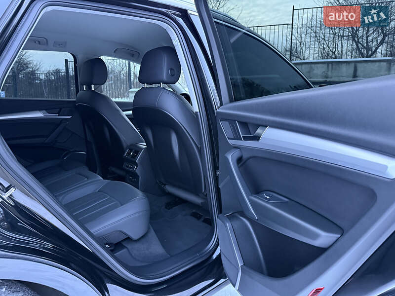 Позашляховик / Кросовер Audi Q5 2022 в Рівному