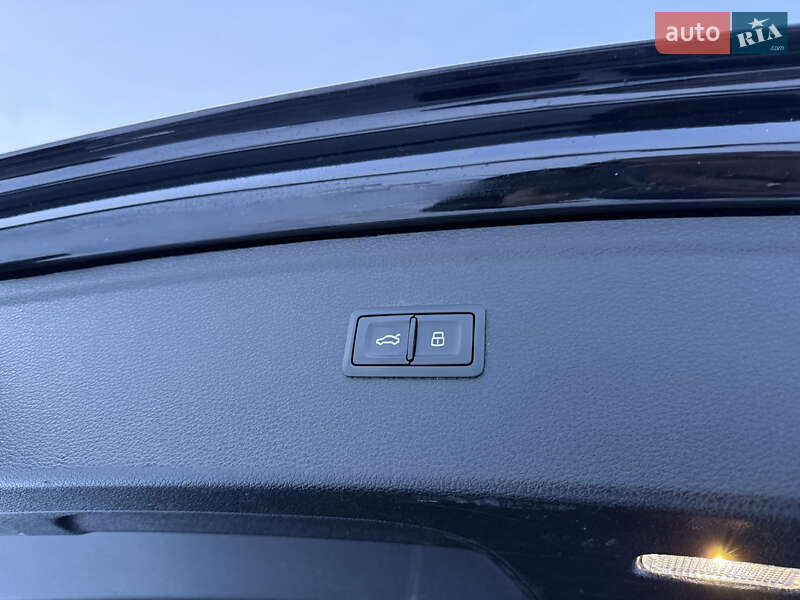 Позашляховик / Кросовер Audi Q5 2022 в Рівному