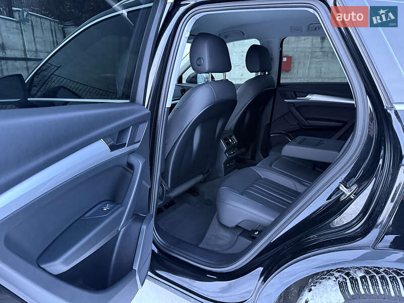 Позашляховик / Кросовер Audi Q5 2022 в Рівному