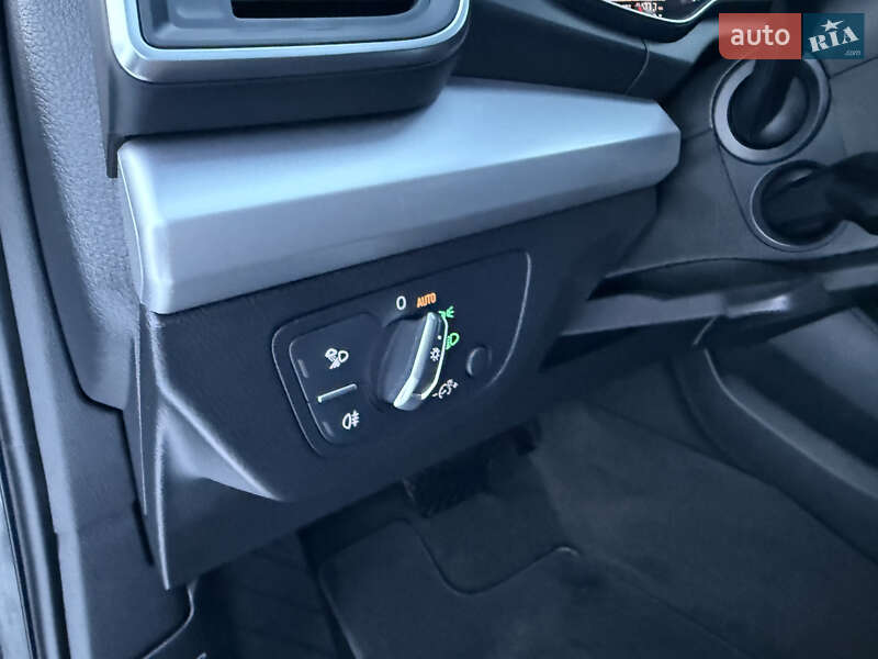 Позашляховик / Кросовер Audi Q5 2022 в Рівному