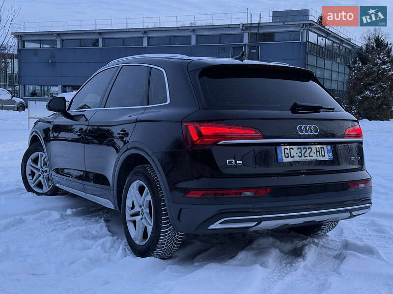 Позашляховик / Кросовер Audi Q5 2022 в Рівному