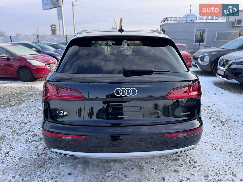 Позашляховик / Кросовер Audi Q5 2020 в Івано-Франківську