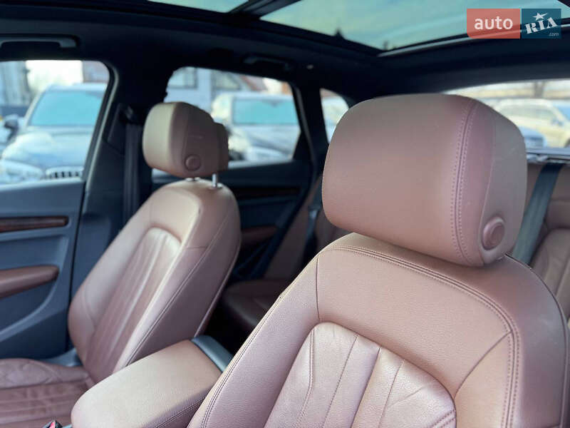 Позашляховик / Кросовер Audi Q5 2020 в Івано-Франківську