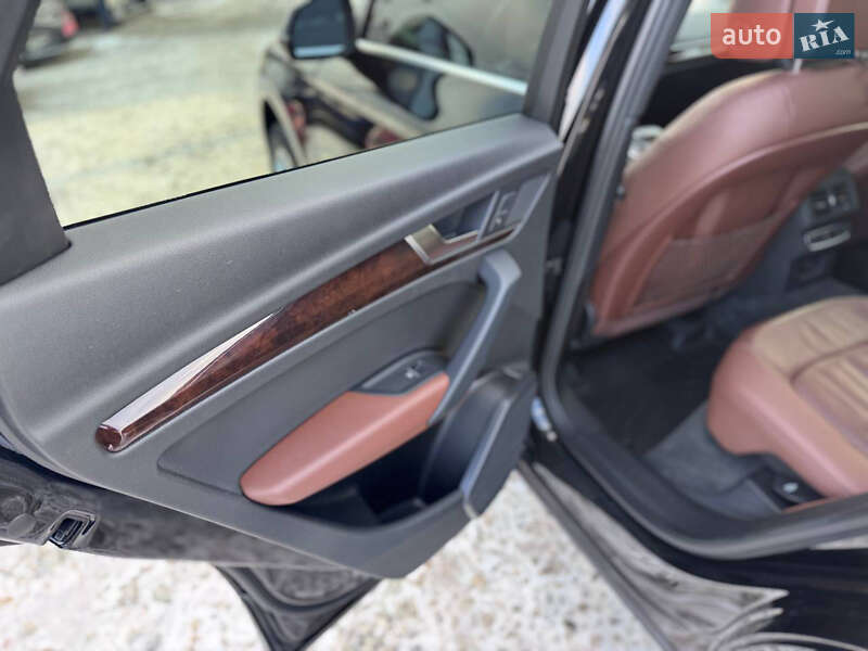 Позашляховик / Кросовер Audi Q5 2020 в Івано-Франківську