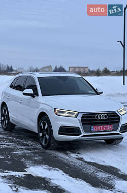Внедорожник / Кроссовер Audi Q5 2018 в Ровно