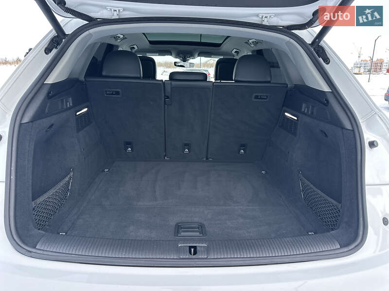 Позашляховик / Кросовер Audi Q5 2018 в Рівному фото 29 Позашляховик / Кросовер Audi Q5 2018 в Рівному