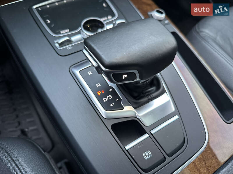 Позашляховик / Кросовер Audi Q5 2018 в Рівному фото 48 Позашляховик / Кросовер Audi Q5 2018 в Рівному