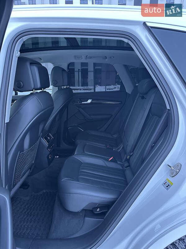 Позашляховик / Кросовер Audi Q5 2018 в Рівному фото 57 Позашляховик / Кросовер Audi Q5 2018 в Рівному