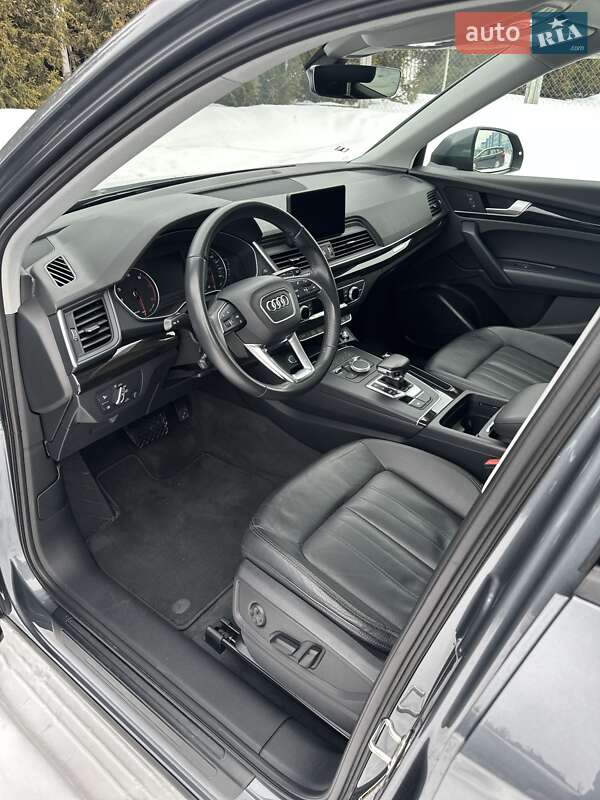 Позашляховик / Кросовер Audi Q5 2018 в Києві фото 14 Позашляховик / Кросовер Audi Q5 2018 в Києві