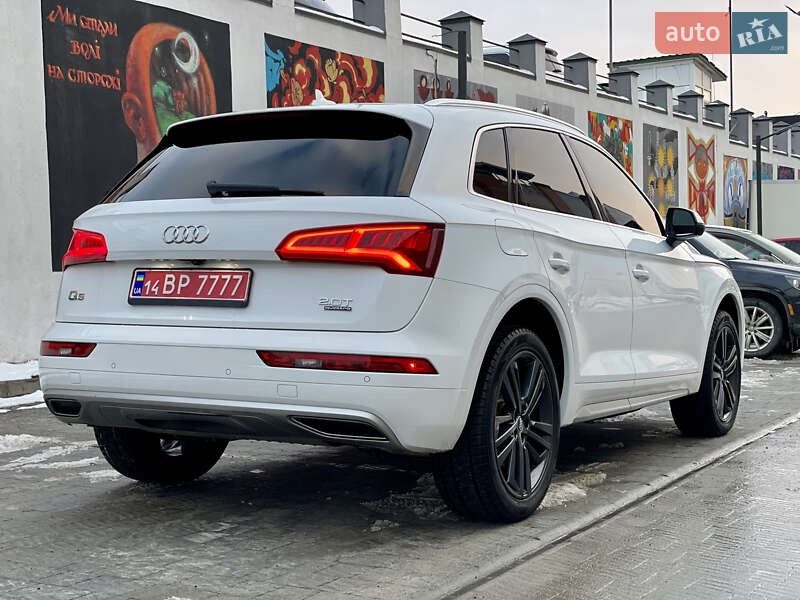 Позашляховик / Кросовер Audi Q5 2018 в Львові