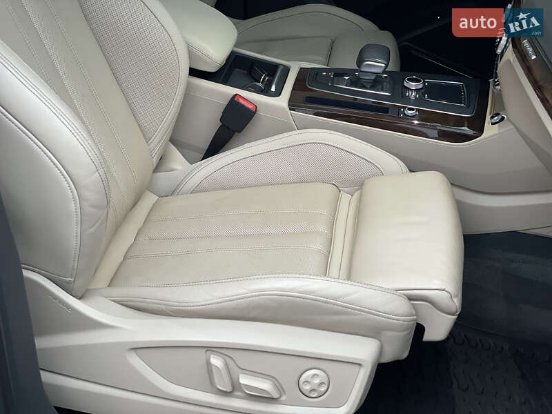 Позашляховик / Кросовер Audi Q5 2018 в Львові