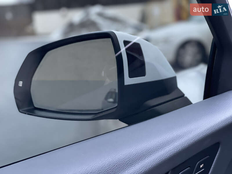 Позашляховик / Кросовер Audi Q5 2018 в Львові