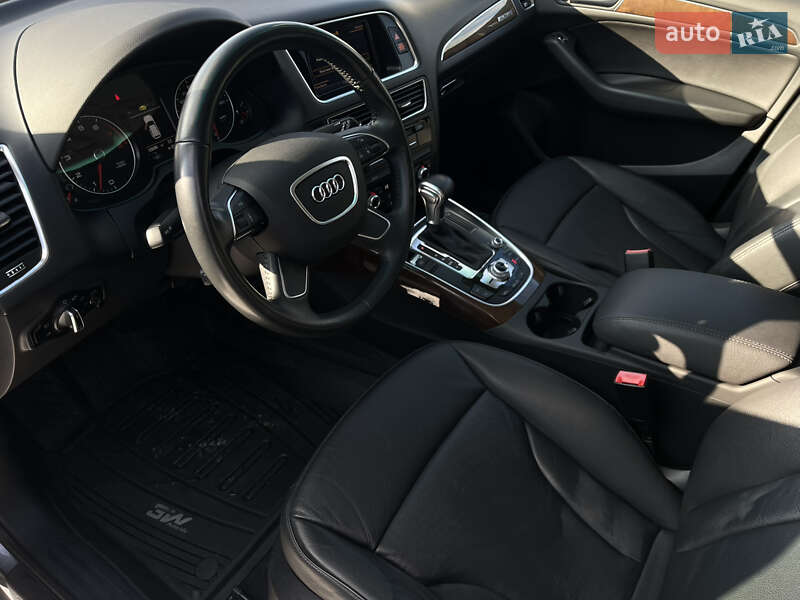 Внедорожник / Кроссовер Audi Q5 2016 в Каменском