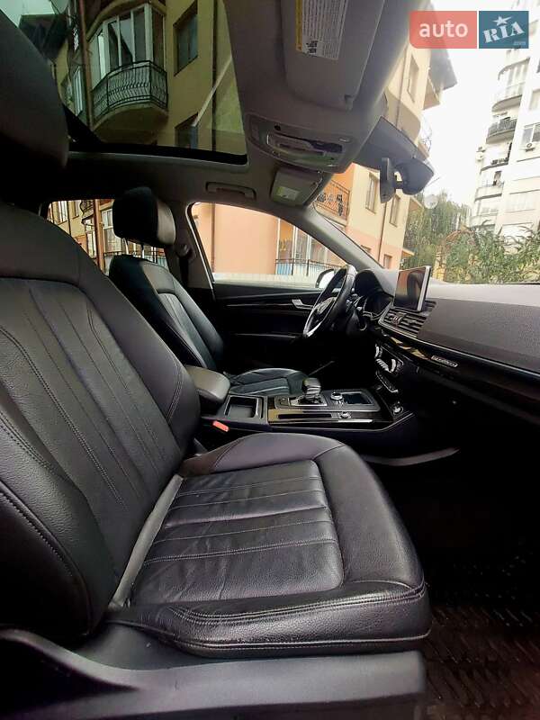 Внедорожник / Кроссовер Audi Q5 2018 в Ивано-Франковске