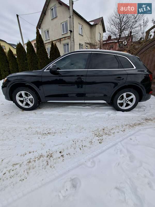 2020 Audi Q5, VIN WA1AAAFY7M2008721:plate — фото 1 (autoria)