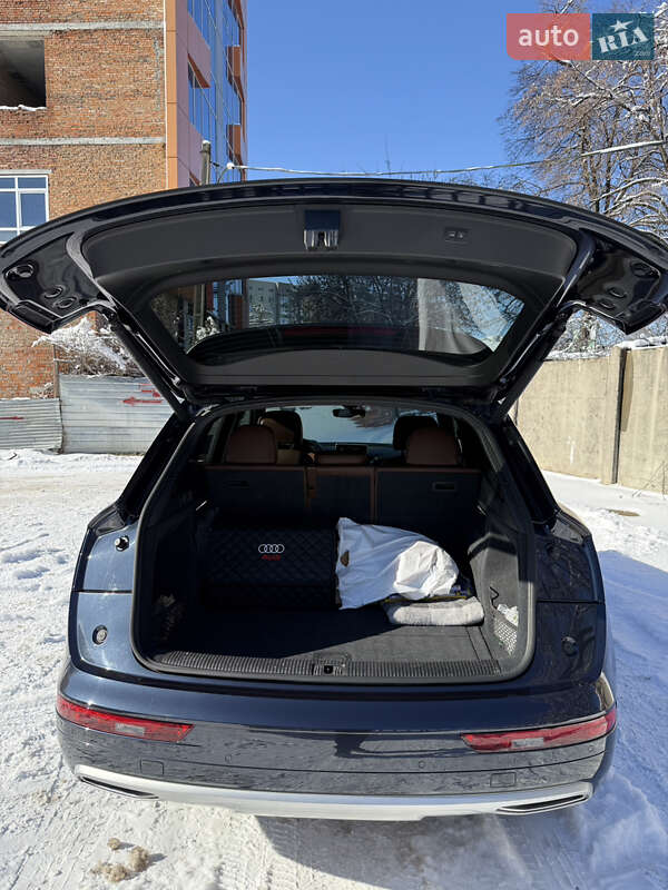 Внедорожник / Кроссовер Audi Q5 2018 в Полтаве