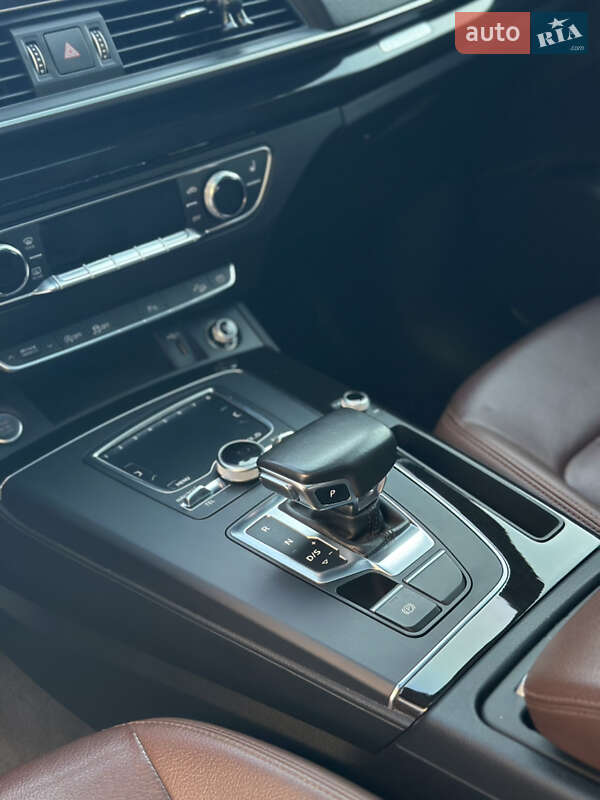 Внедорожник / Кроссовер Audi Q5 2018 в Полтаве