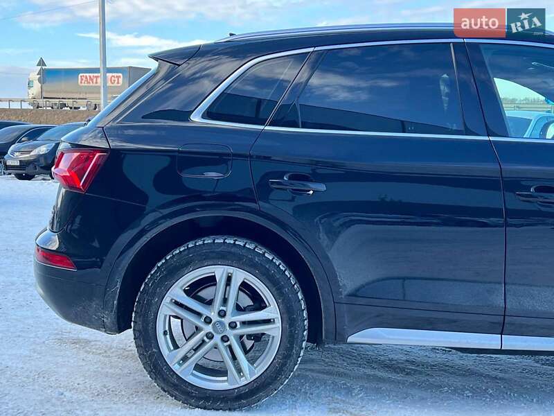 Позашляховик / Кросовер Audi Q5 2017 в Львові фото 10 Позашляховик / Кросовер Audi Q5 2017 в Львові